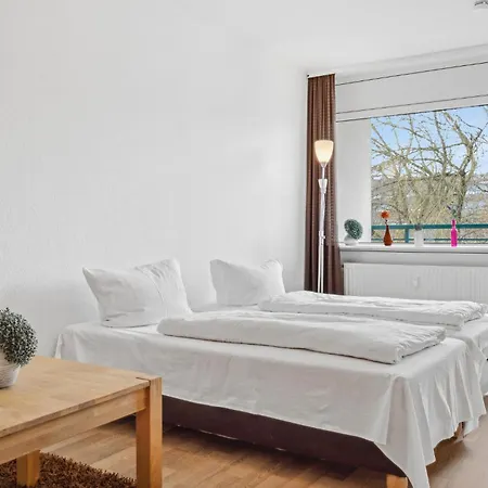 Cozy In With Ethernet Internet Apartman